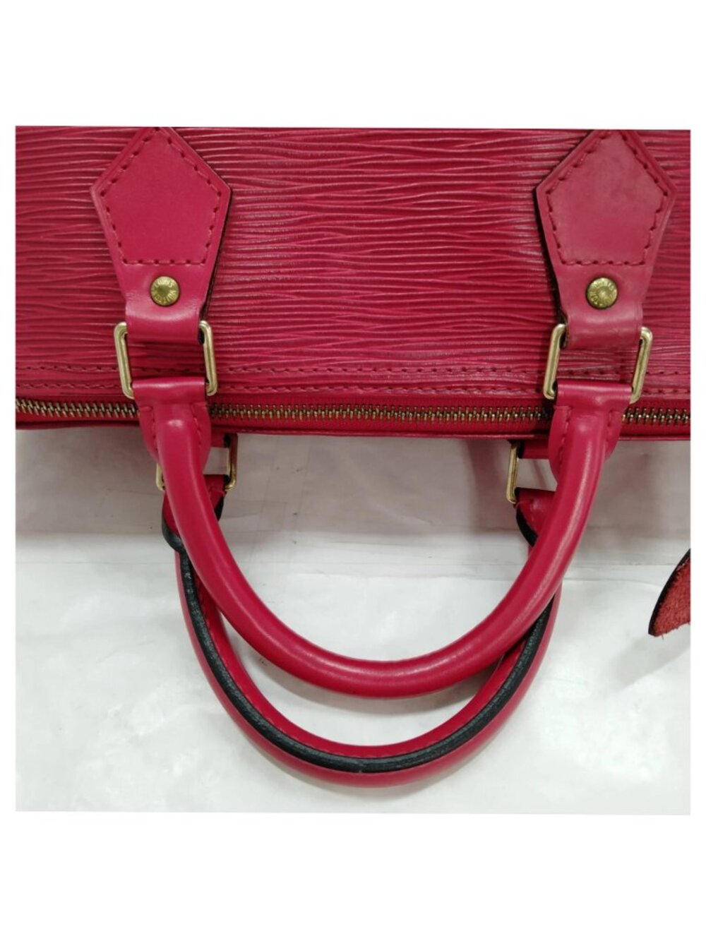 Authentic Louis Vuitton Epi Speedy 35 Red Leather Satchel Bag - Picture 7 of 16